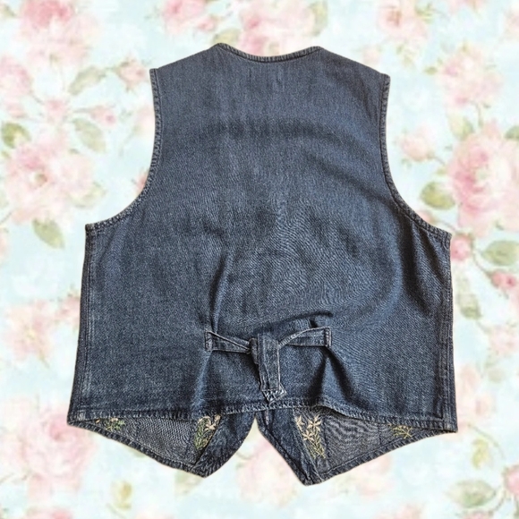 Wildfower Floral Embroidered Denim Vest by Van Huesen. Button Front. S. - Picture 2 of 5